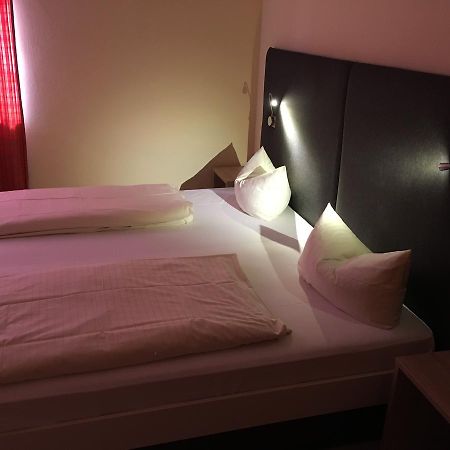 Hotel Hammerwirt Розенхайм Экстерьер фото